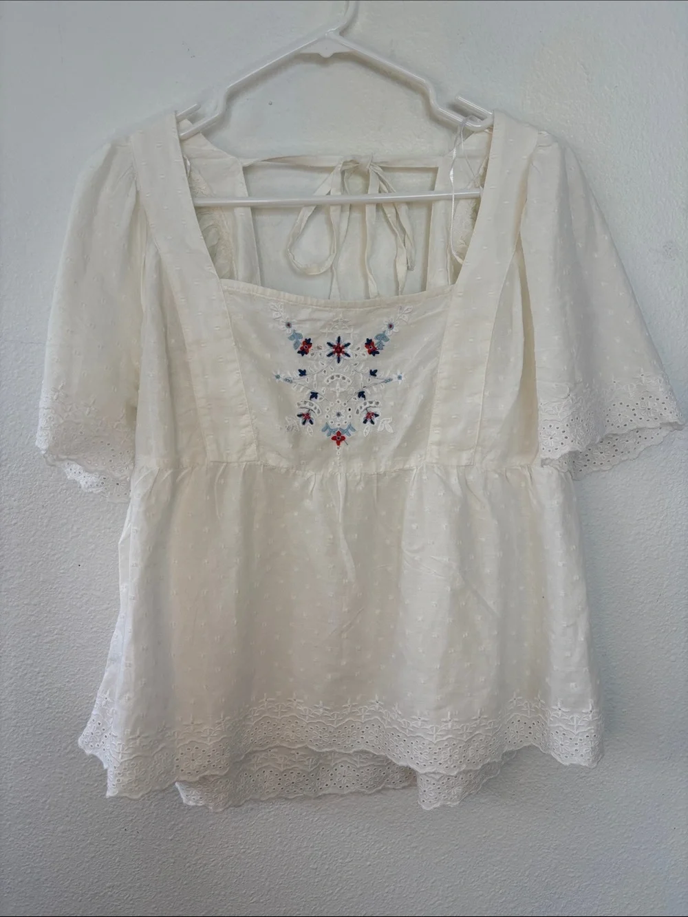 Old Navy Cream Eyelet Embroidered Square-Neck Blouse